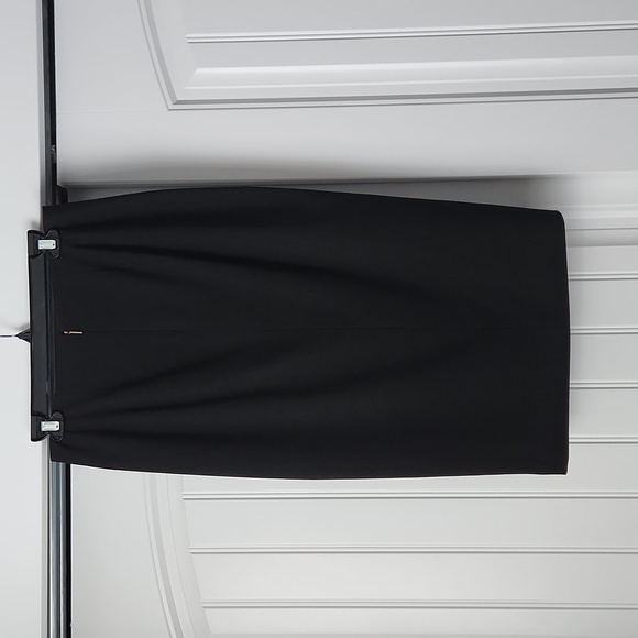 Black pencil skirt - Picture 4 of 4